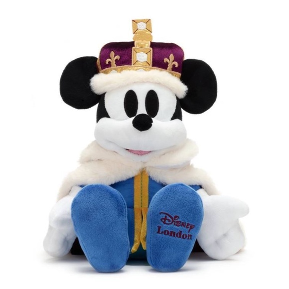 Disney Parks Epcot UK London King Mickey Plush - NEW - Picture 3 of 3